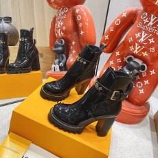 루이비통 앵클 부츠